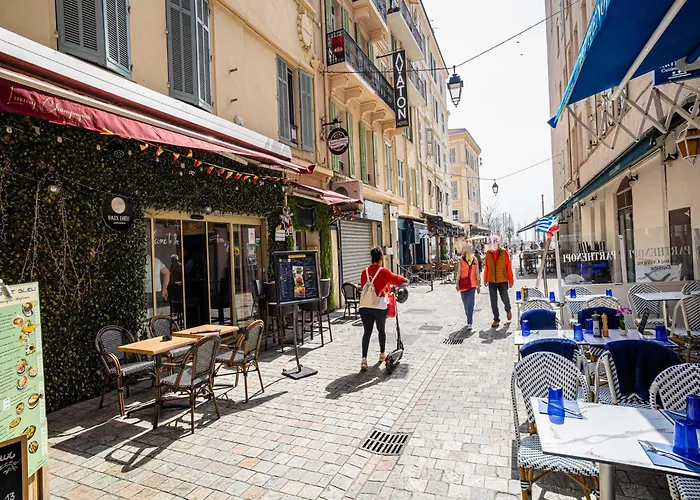 Avaton Centre Daire Cannes