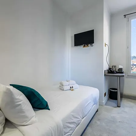 アパート Avaton Centre